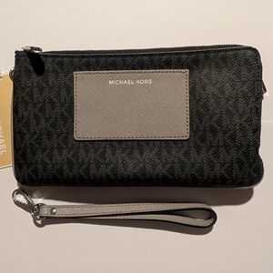 Michael Kors Bedford Large Double Zip Black and Gray Signature Wristlet